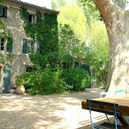 Campagne Baudeloup Bed & Breakfast LʼIsle-sur-la-Sorgue Exterior foto