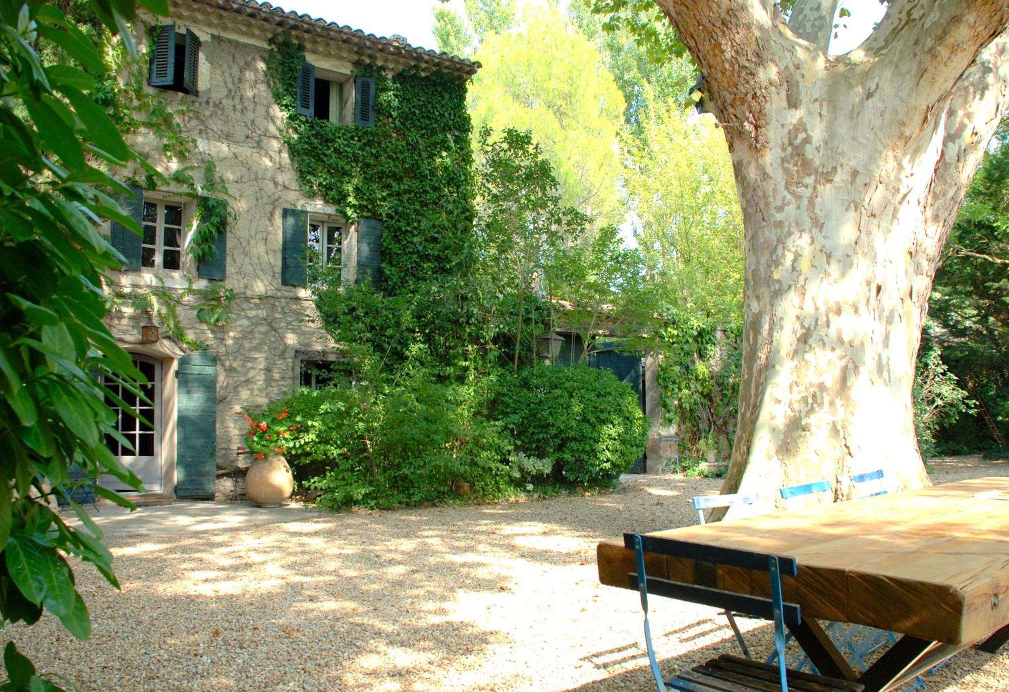Campagne Baudeloup Bed & Breakfast LʼIsle-sur-la-Sorgue Exterior foto