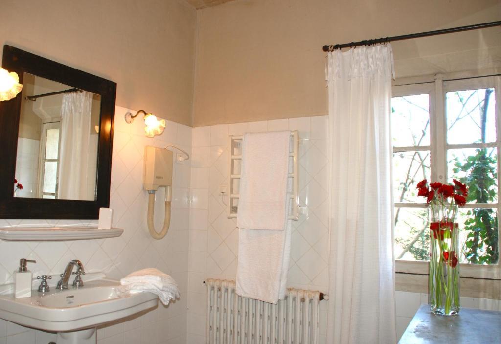 Campagne Baudeloup Bed & Breakfast LʼIsle-sur-la-Sorgue Cameră foto
